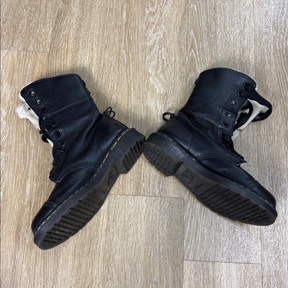 Dr. Martens Aimilita Fur Lined Leather High Fold Over Combat Boots size 8 - Picture 9 of 14